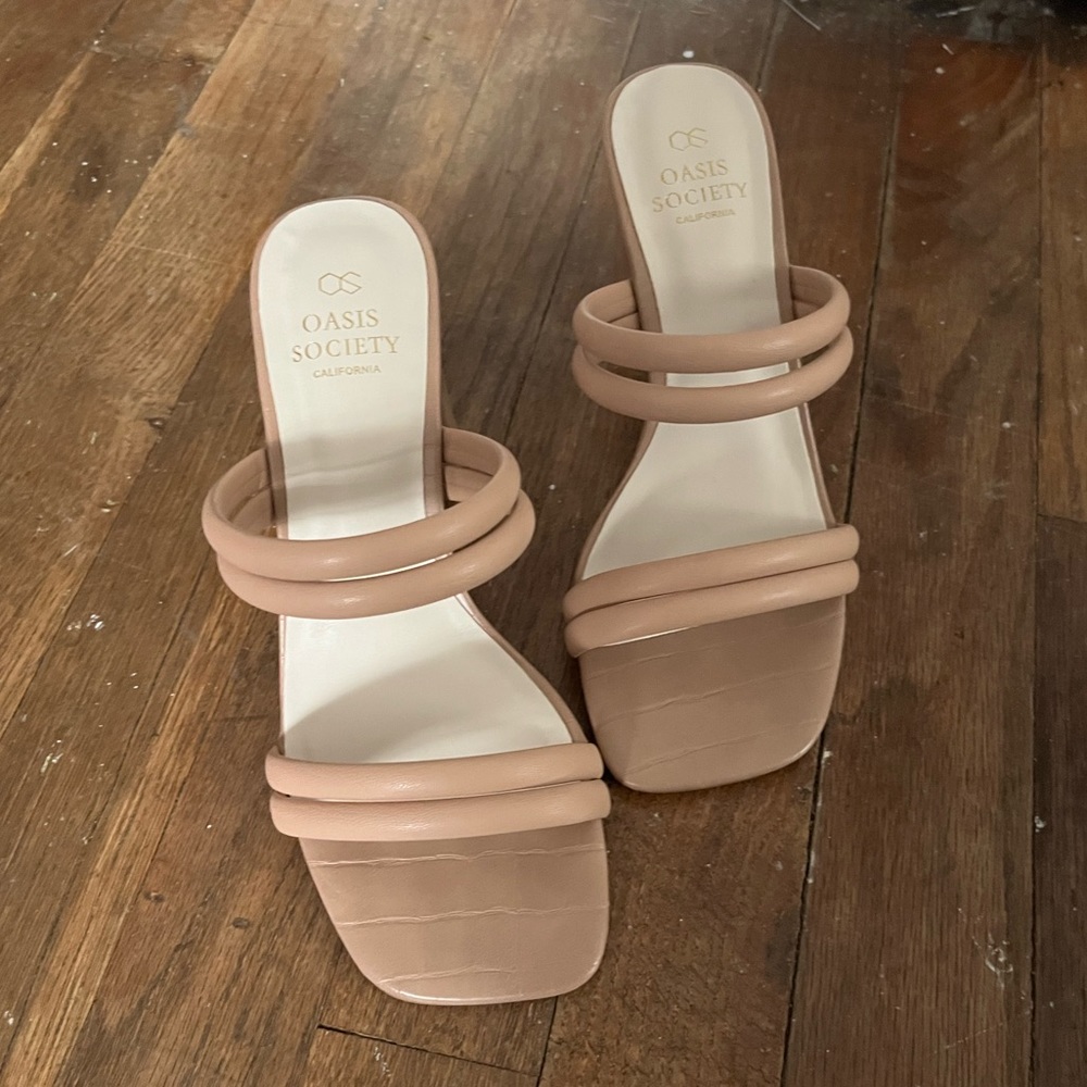 Nude Heels Size 6.5